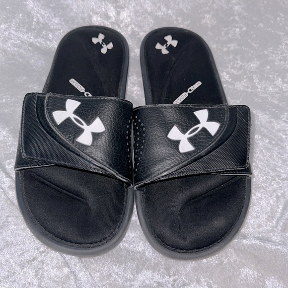 Under Armour slides - Picture 2 of 7